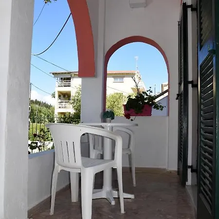 Nefeli Mare Κάβος
