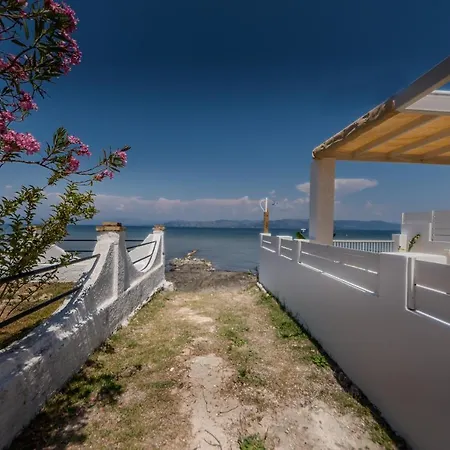 Nefeli Mare * Κάβος
